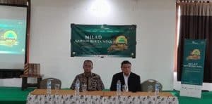 Dua pejabat MER-C di acara peluncuran Kantor Berita MINA Indonesia.