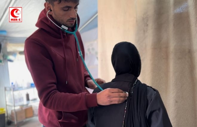 Klinik Giving Without Borders: Sinergi MER-C dan Kemenkes Palestina Hidupkan Layanan Medis di Al-Mawasi