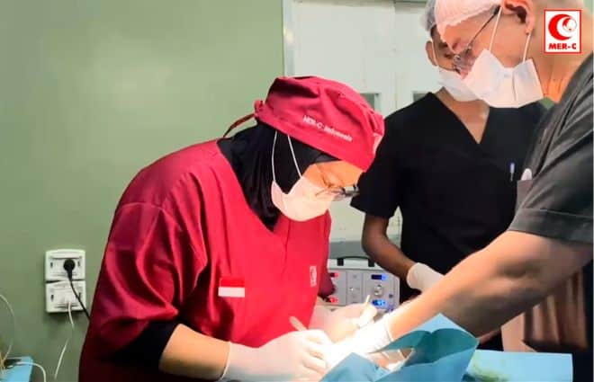 Menembus Blokade, Menghadirkan Layanan Kesehatan untuk Gaza